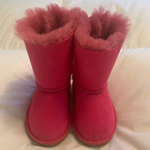 Girls UGG pink